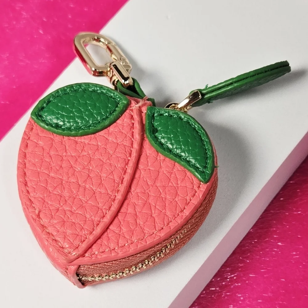 Peach Mini Coin Purse Keychain 🍑 Cute Fruit Faux Leather Keyfob Airtag Pouch
